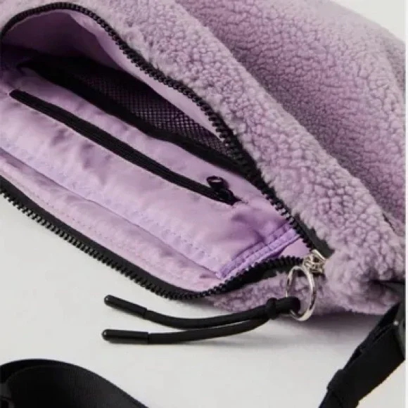 🛍️🚨BUYER’S APPRECIATION BAG FOR FEBRUARY 2025🚨🛍️ - Picture 2 of 6